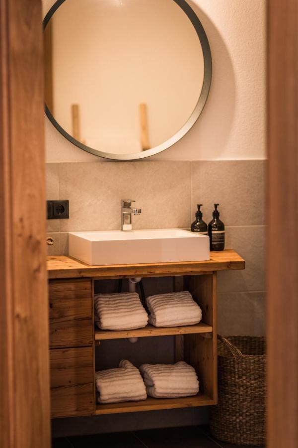 Lodge7 By Woods Lodge เซเฟลด์ อิน ทิโรล ภายนอก รูปภาพ